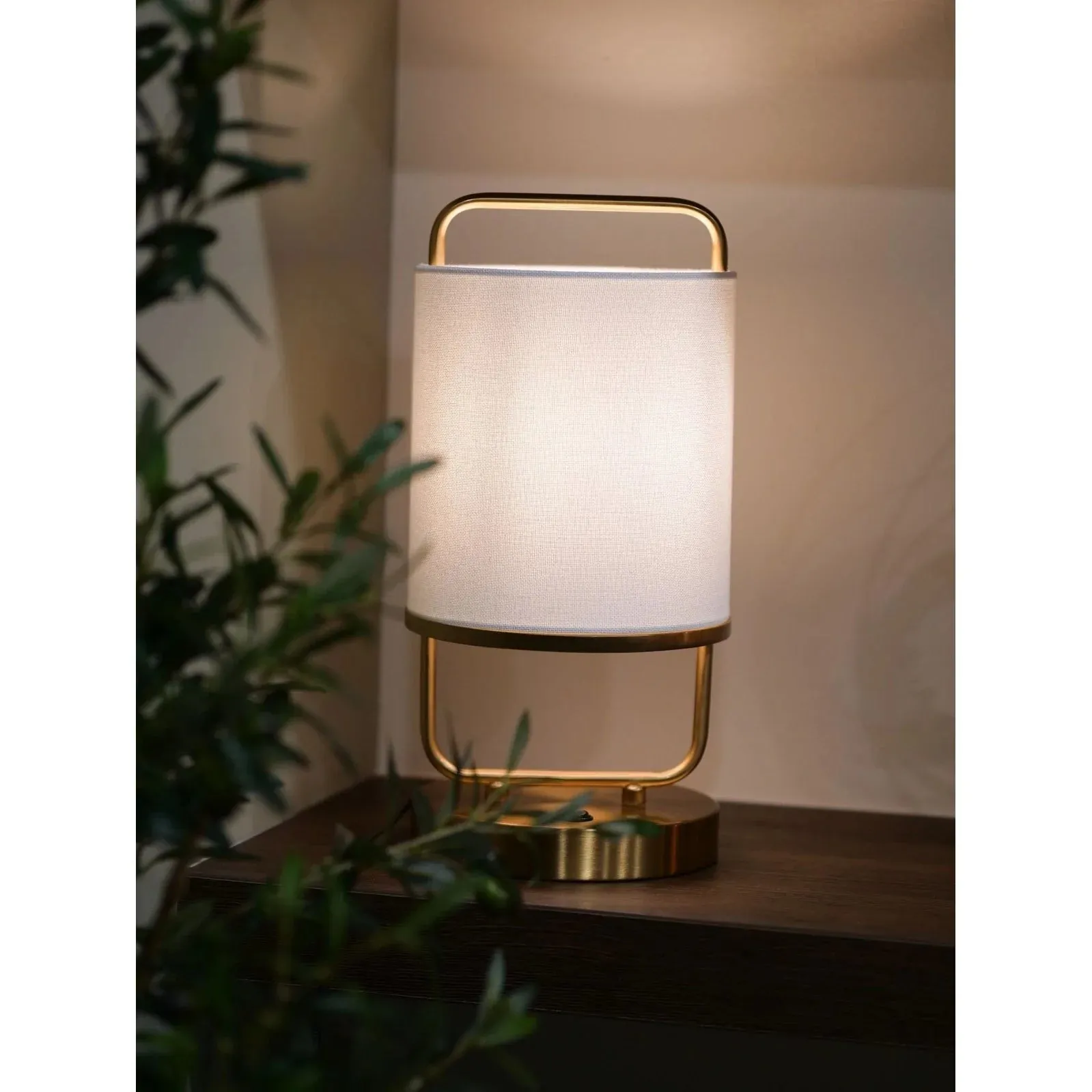 Adura Lamp - Brass & White Finish