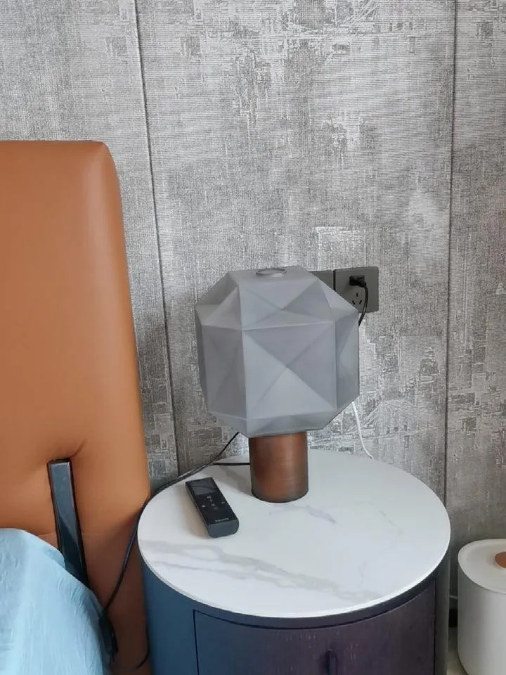 Cubo Table Lamp