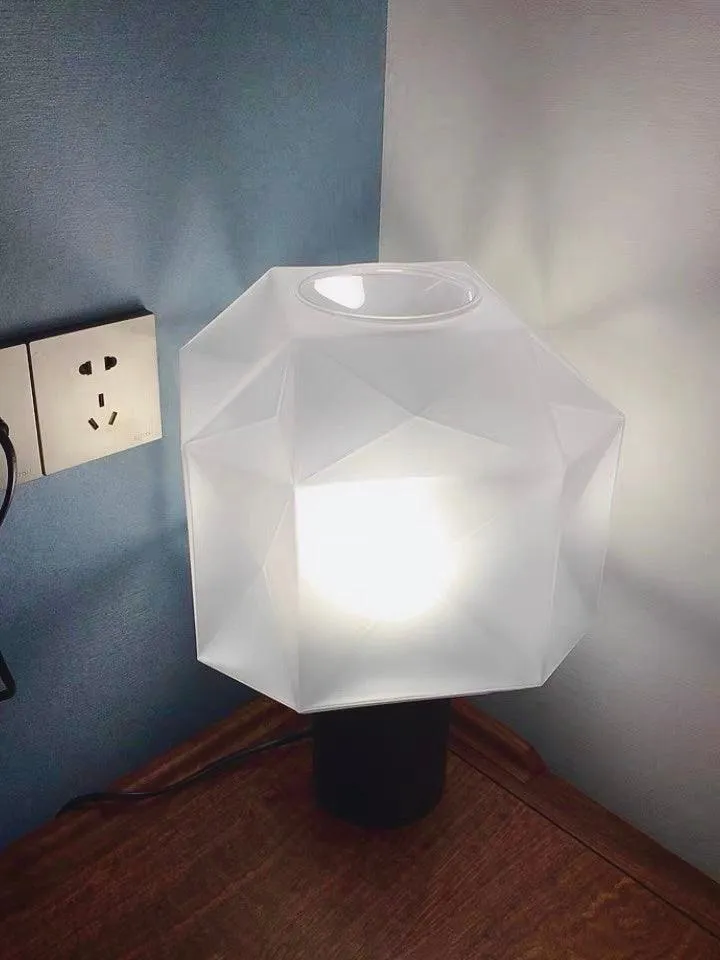 Cubo Table Lamp