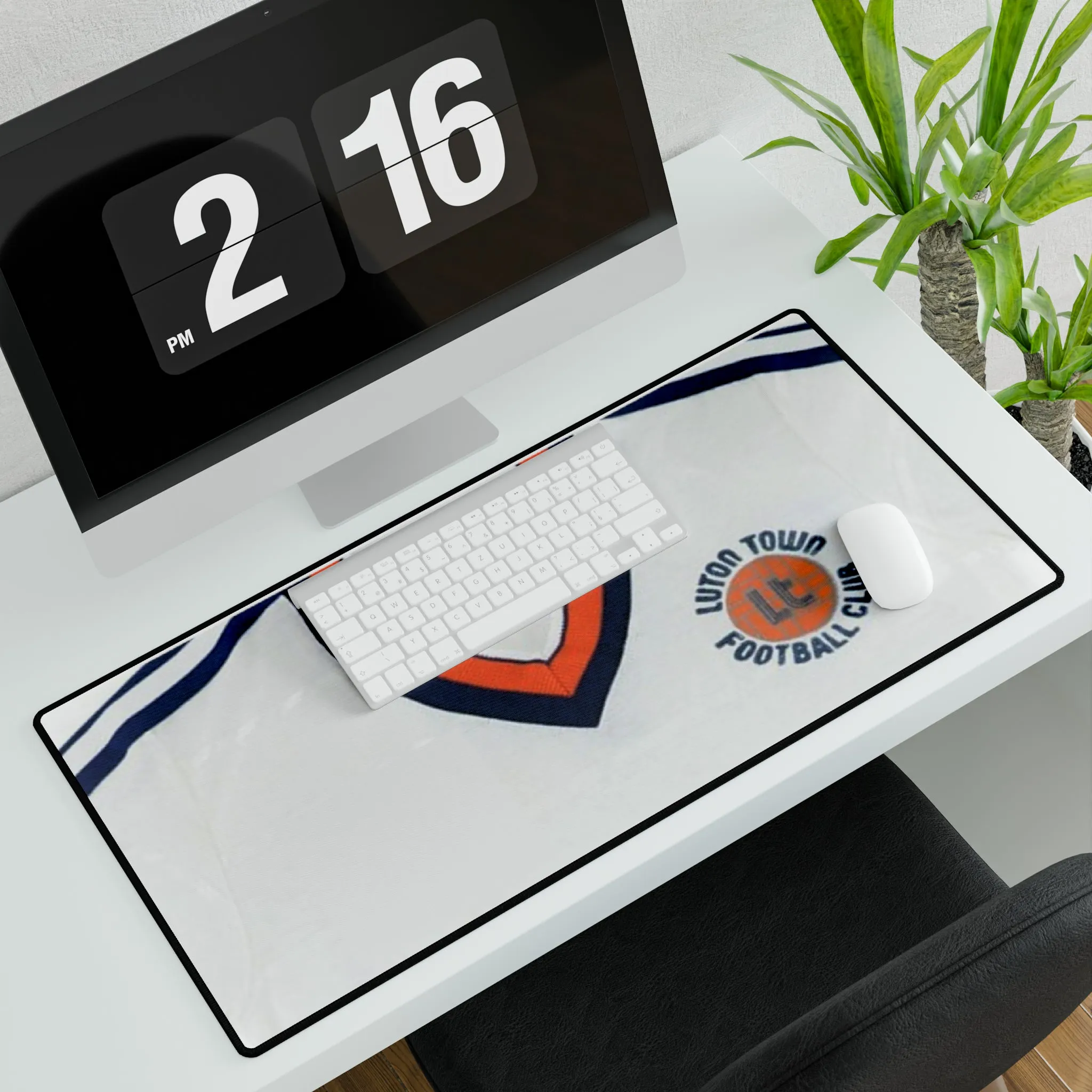 Luton Retro Home 86/87 Kit - Desk Mat