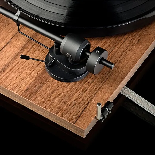 Pro-Ject Audio Systems E1 Plug and Play Turntable Walnut