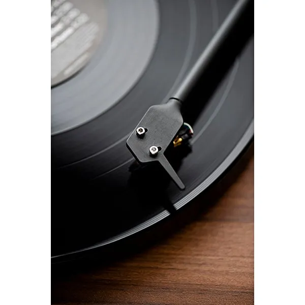 Pro-Ject Audio Systems E1 Plug and Play Turntable with built-in Phono Preamp and Bluetooth transmitter Walnut