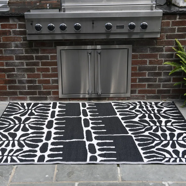 Serowe Black and White Waterproof Large Outdoor Rug